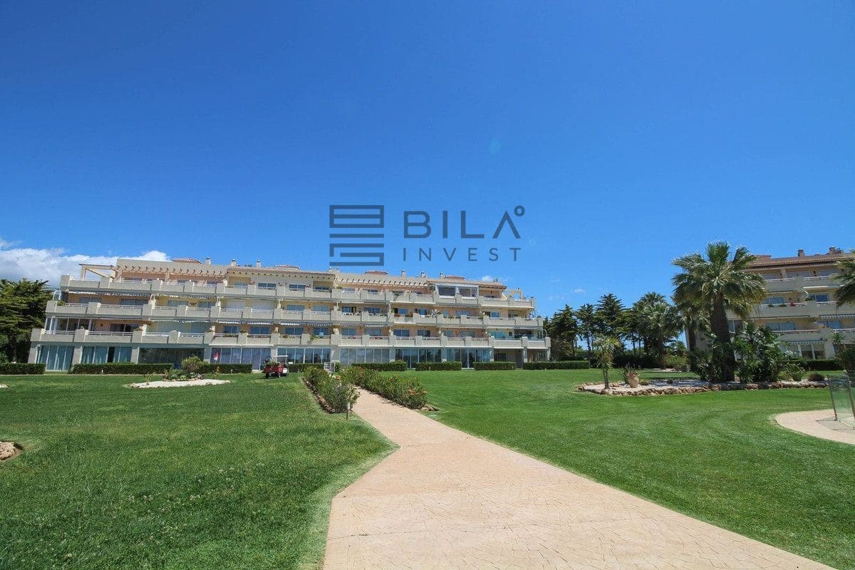 3 bedroom Flat for sale in El Chaparral with pool garage - € 550,000 (Ref: 9854289)