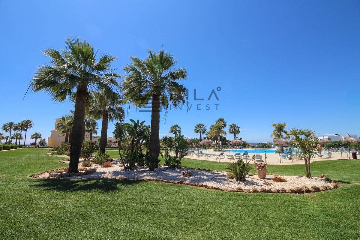 3 bedroom Flat for sale in El Chaparral with pool garage - € 550,000 (Ref: 9854289)