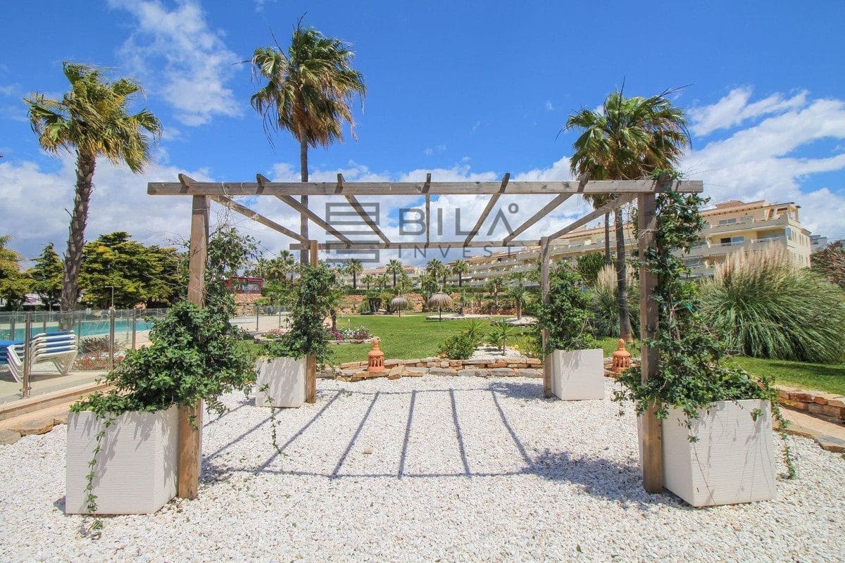 3 bedroom Flat for sale in El Chaparral with pool garage - € 550,000 (Ref: 9854289)