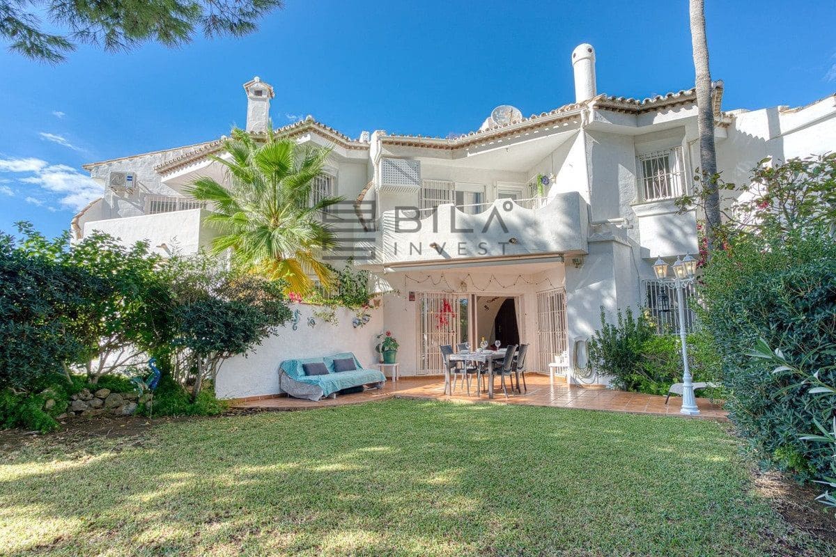 3 sovrum Hus till salu i Calahonda med pool garage - 495 000 € (Ref: 9854292)
