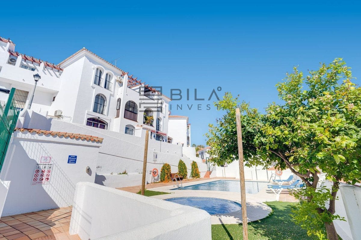 2 slaapkamer Penthouse te koop in Riviera del Sol met zwembad - € 335.000 (Ref: 9854293)