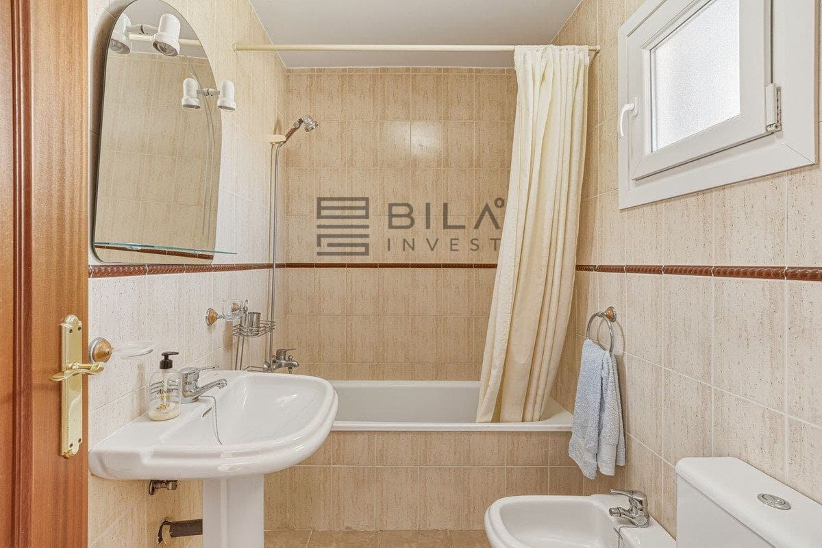 2 slaapkamer Penthouse te koop in Riviera del Sol met zwembad - € 335.000 (Ref: 9854293)
