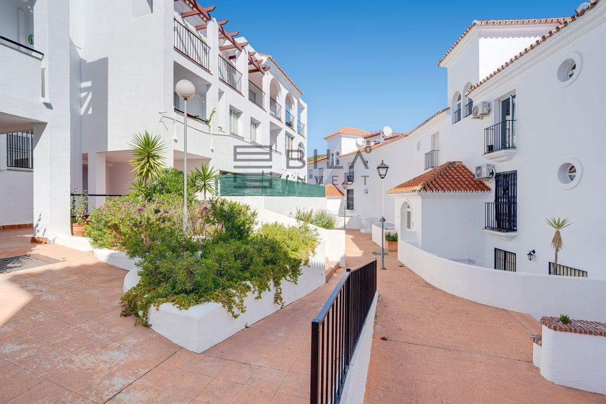 2 slaapkamer Penthouse te koop in Riviera del Sol met zwembad - € 335.000 (Ref: 9854293)