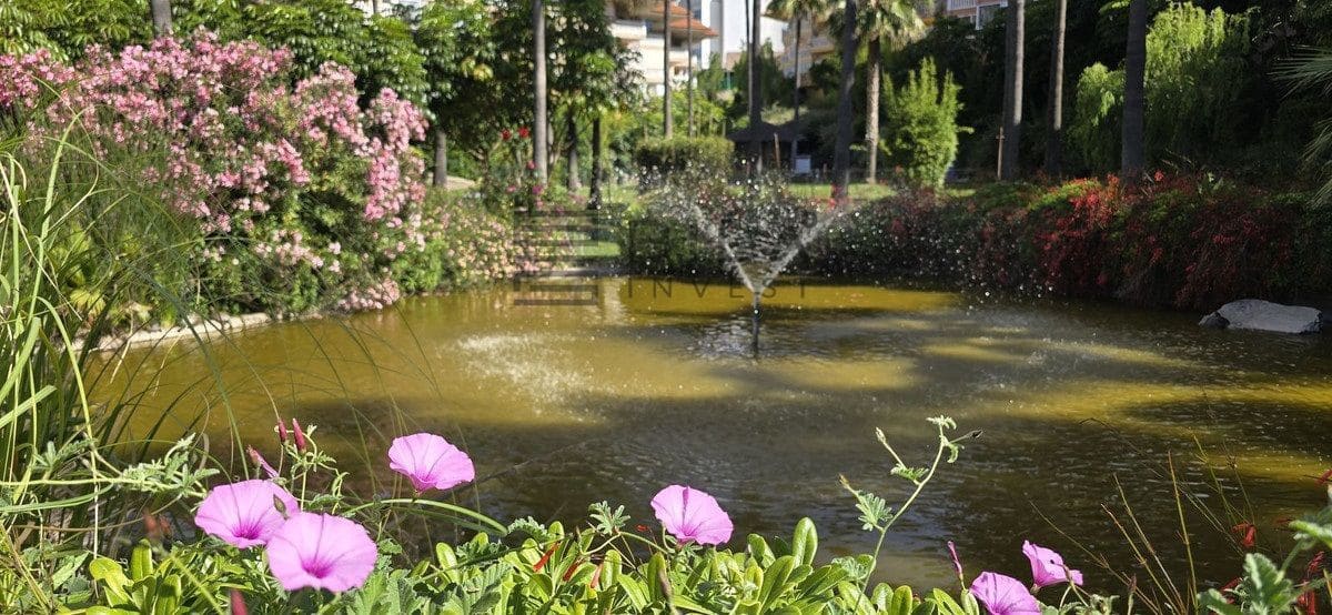2 slaapkamer Flat te koop in Fuengirola met zwembad garage - € 440.000 (Ref: 9858895)