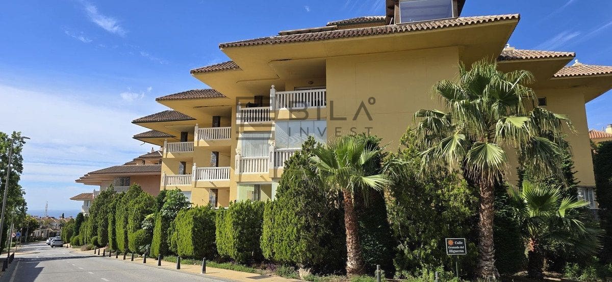 2 slaapkamer Flat te koop in Fuengirola met zwembad garage - € 440.000 (Ref: 9858895)