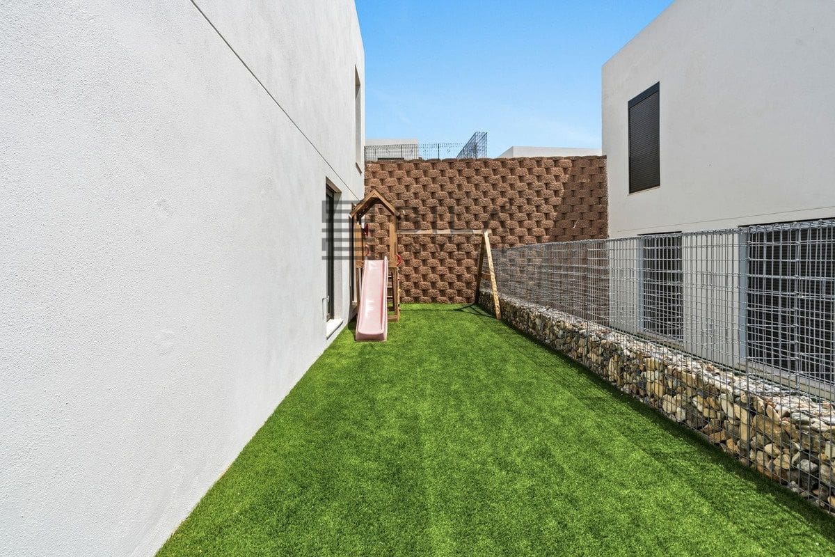 3 camera da letto Casa in vendita in Riviera del Sol con piscina - 699.000 € (Rif: 9858898)