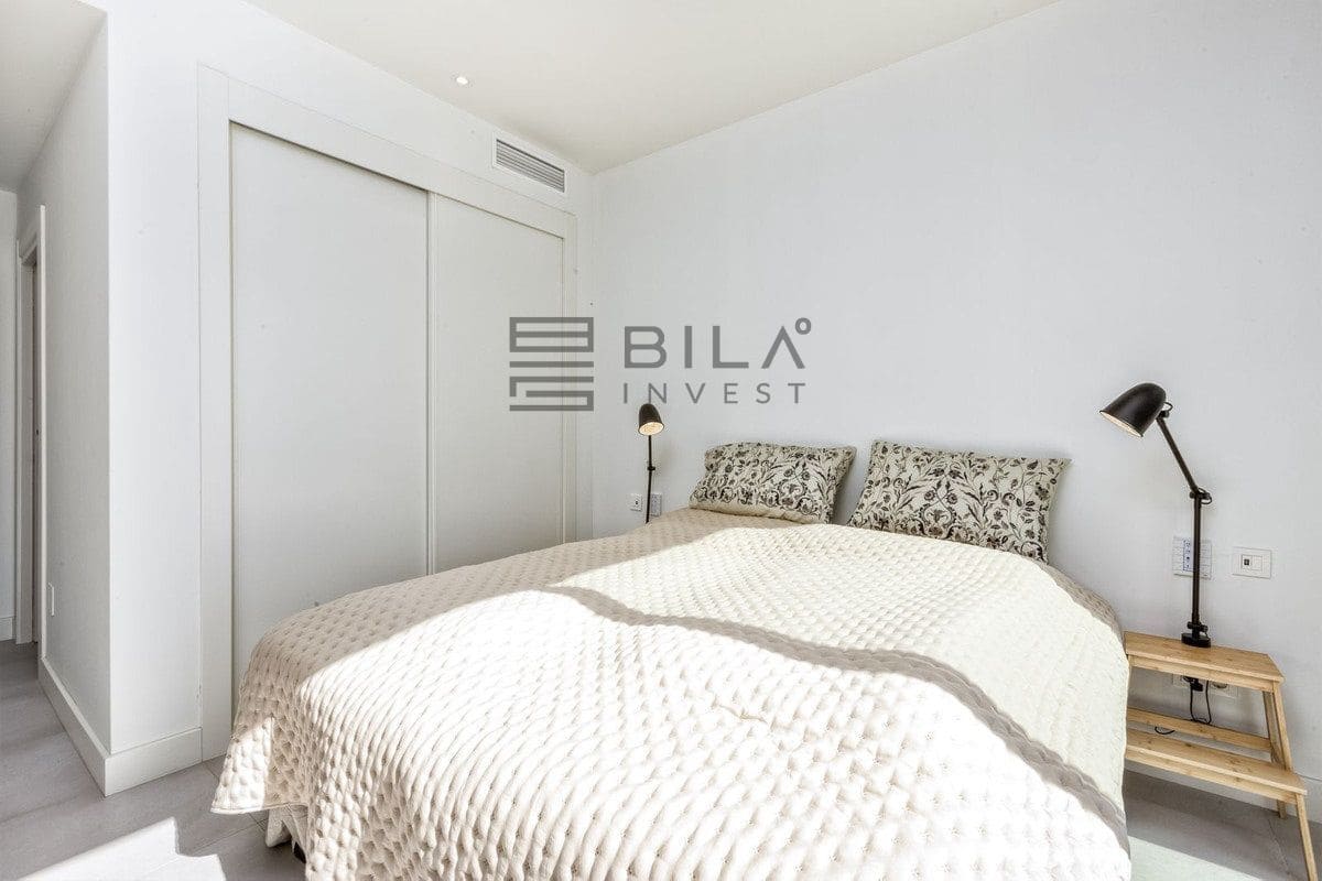2 soveværelse Lejlighed til salg i Mijas Costa med swimmingpool garage - € 599.000 (Ref: 9858899)