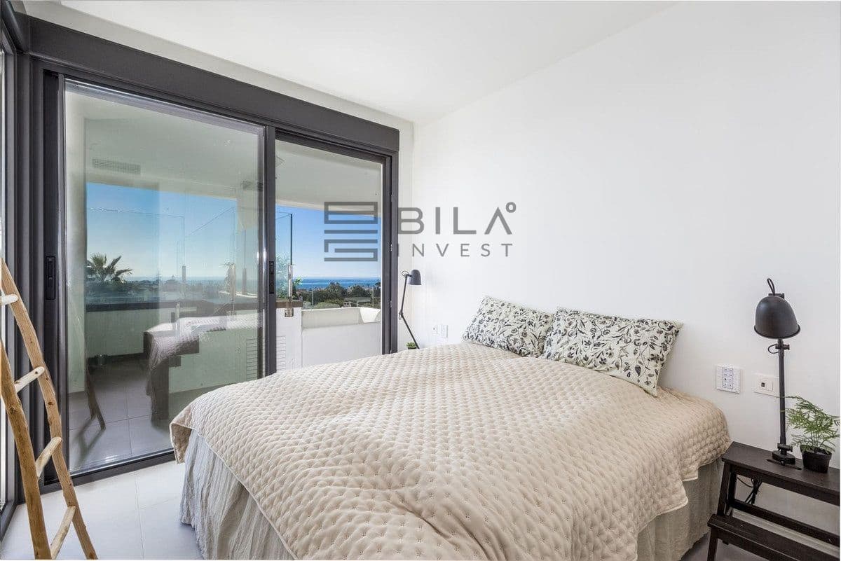 2 soveværelse Lejlighed til salg i Mijas Costa med swimmingpool garage - € 599.000 (Ref: 9858899)