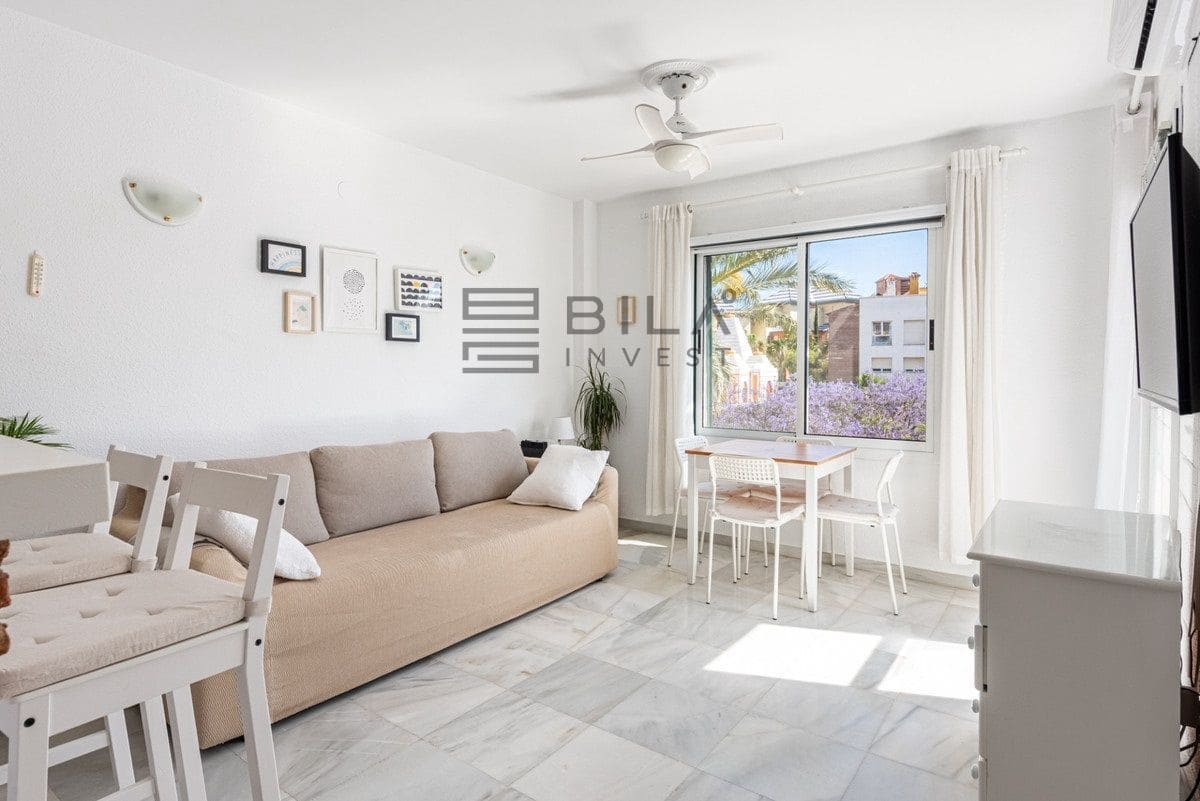 2 bedroom Flat for sale in Benalmadena with pool garage - € 364,000 (Ref: 9858900)