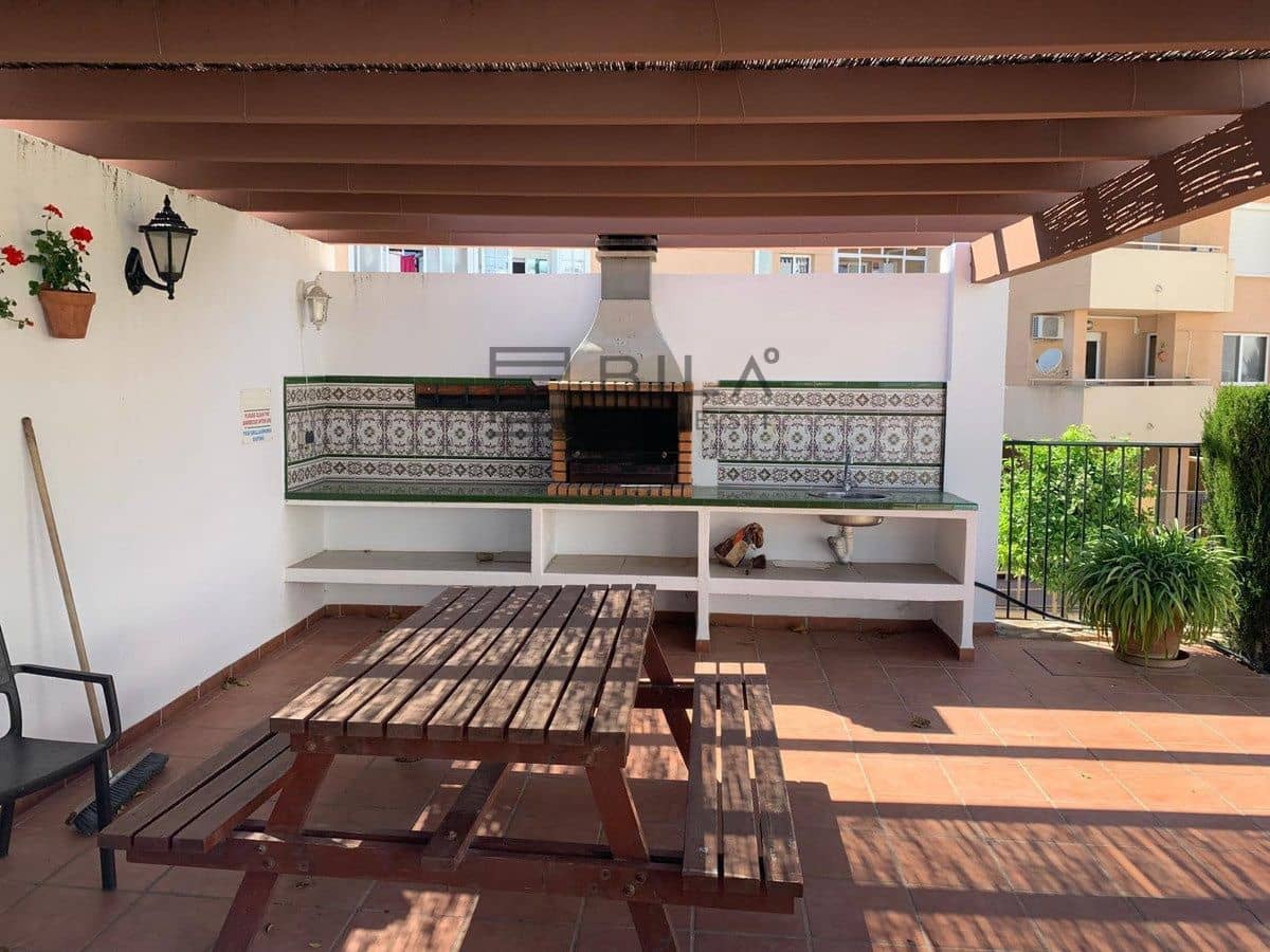 2 bedroom Flat for sale in Benalmadena with pool garage - € 364,000 (Ref: 9858900)