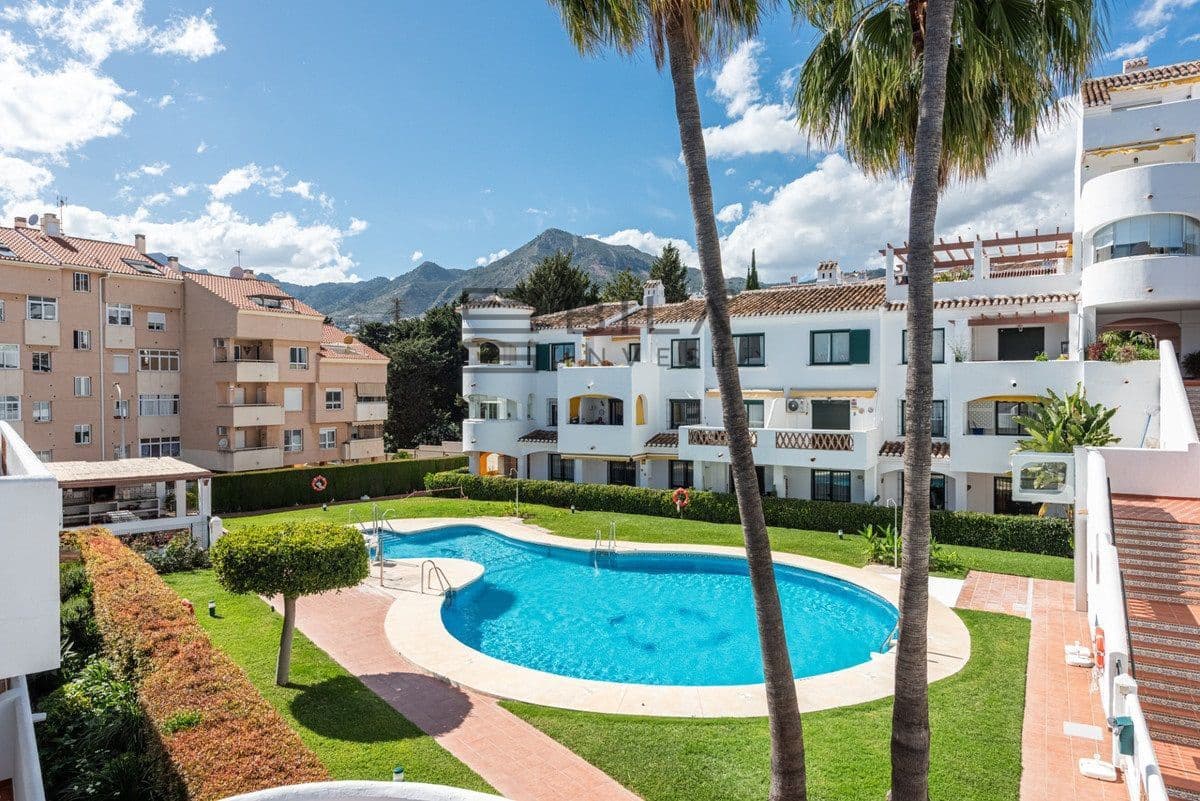 2 bedroom Flat for sale in Benalmadena with pool garage - € 364,000 (Ref: 9858900)