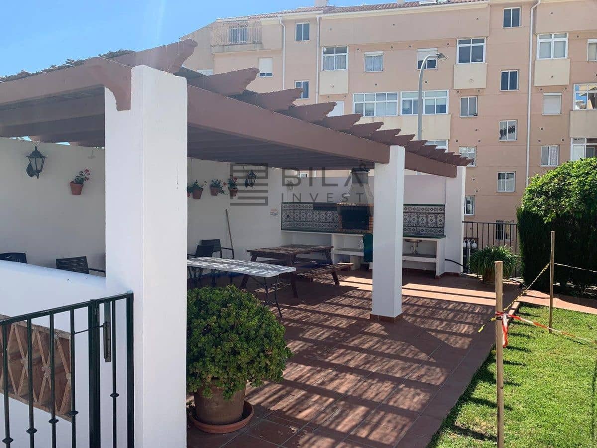 2 bedroom Flat for sale in Benalmadena with pool garage - € 364,000 (Ref: 9858900)
