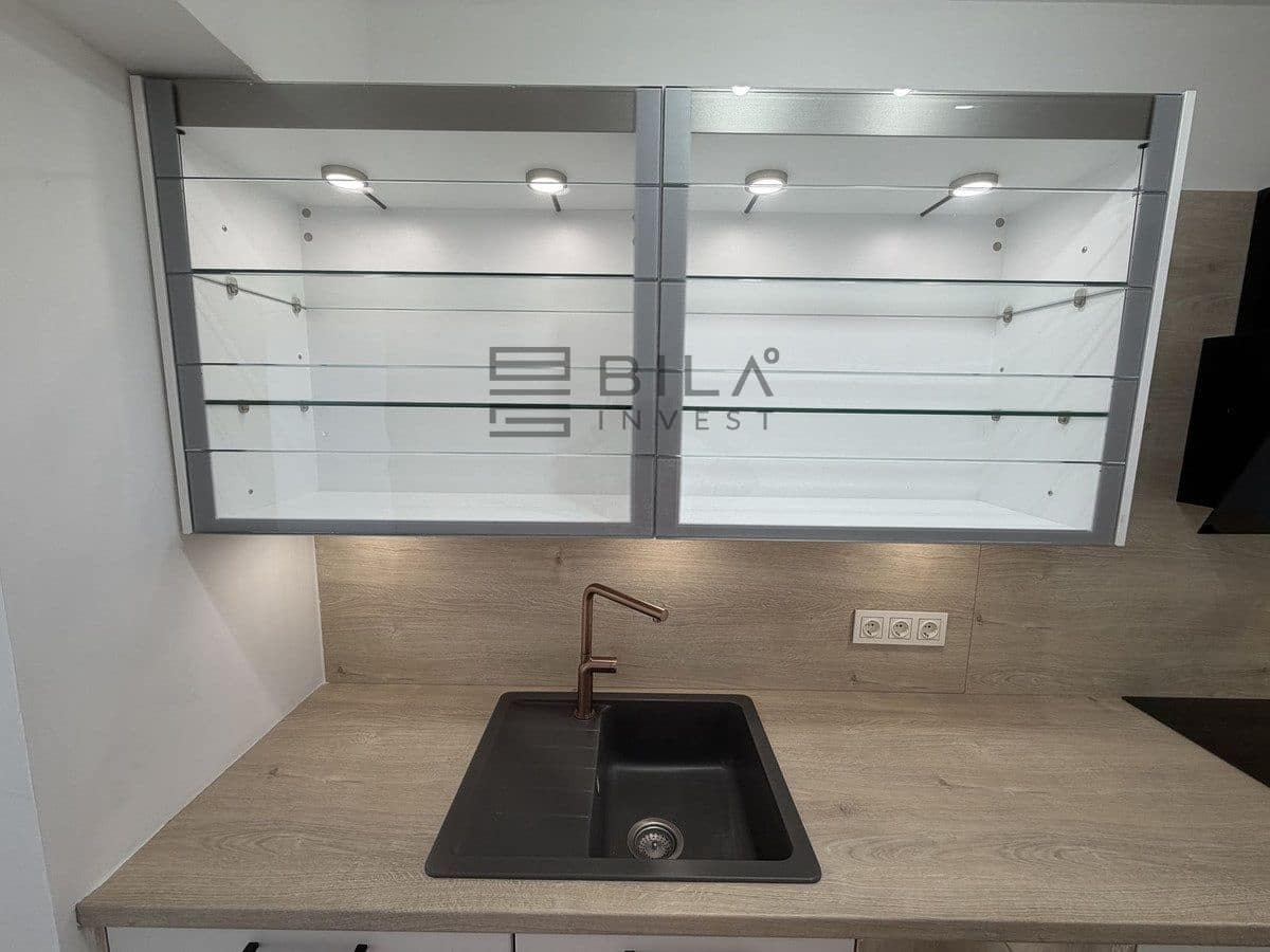 3 bedroom Flat for sale in Calahonda with pool garage - € 399,000 (Ref: 9861140)