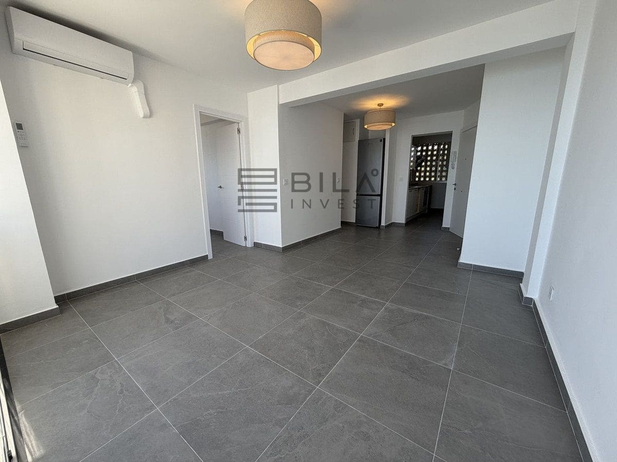 3 bedroom Flat for sale in Calahonda with pool garage - € 399,000 (Ref: 9861140)