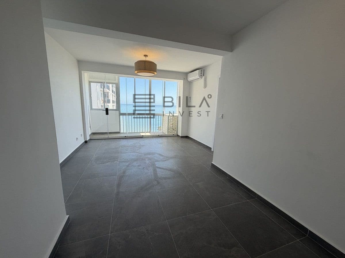 3 bedroom Flat for sale in Calahonda with pool garage - € 399,000 (Ref: 9861140)