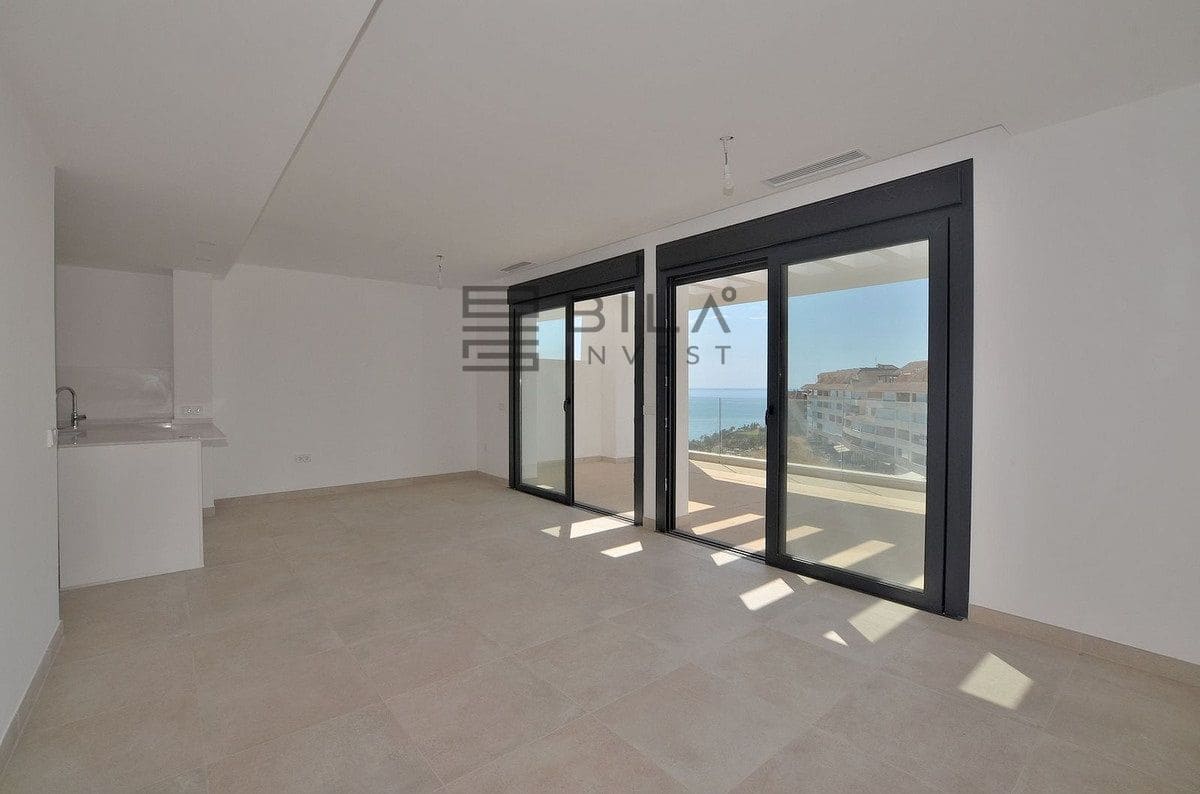 2 soveværelse Penthouse til salg i Fuengirola med swimmingpool - € 649.000 (Ref: 9861141)