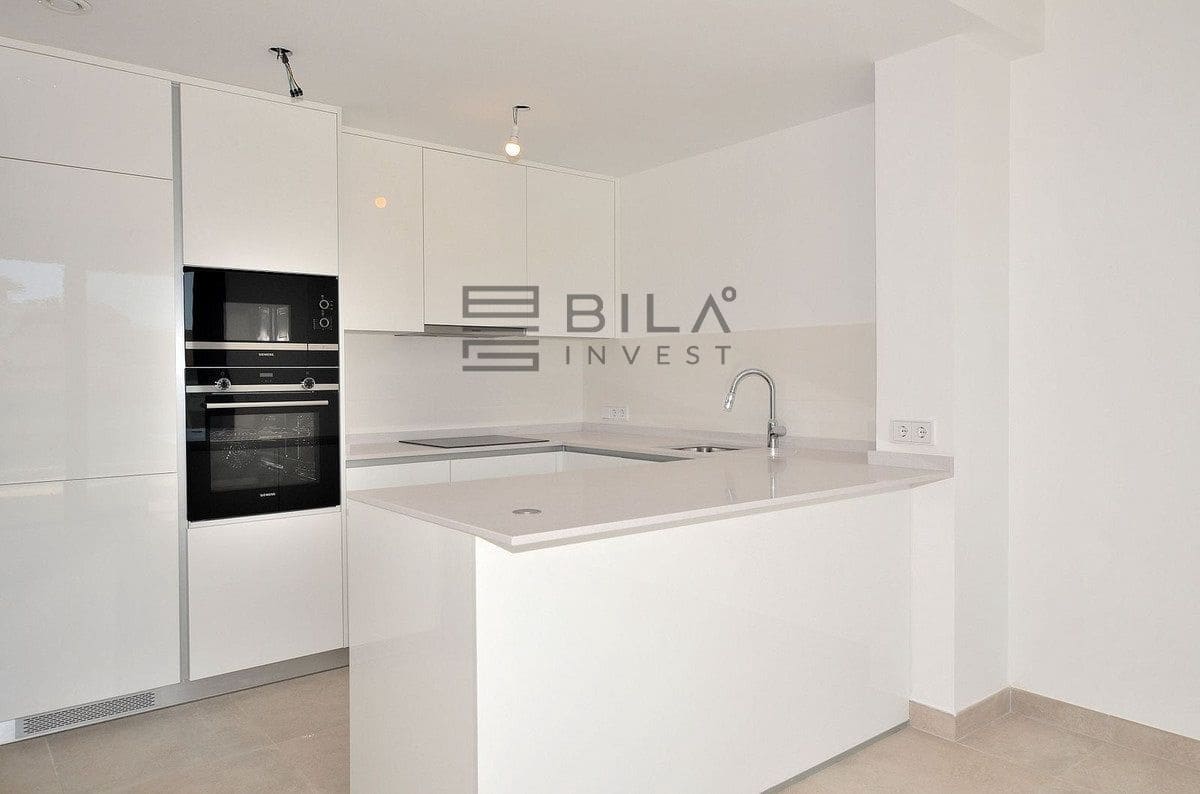 2 soveværelse Penthouse til salg i Fuengirola med swimmingpool - € 649.000 (Ref: 9861141)