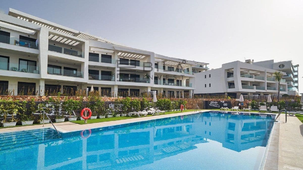 2 soveværelse Penthouse til salg i Fuengirola med swimmingpool - € 649.000 (Ref: 9861141)
