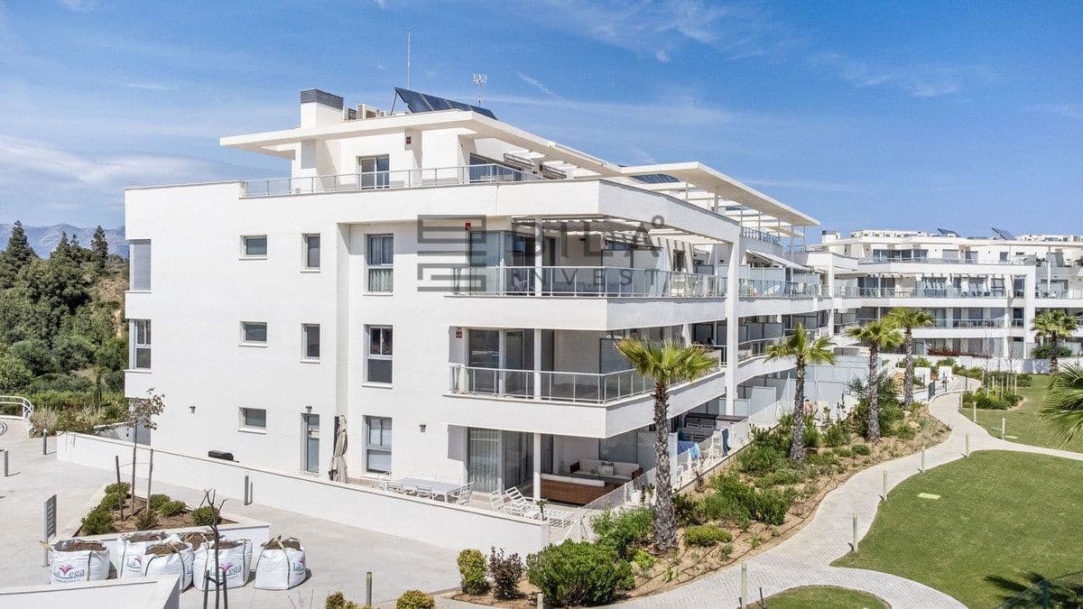 3 bedroom Flat for sale in El Chaparral with pool garage - € 580,000 (Ref: 9861142)