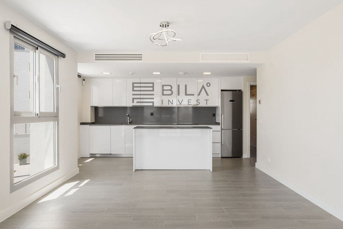 3 bedroom Flat for sale in El Chaparral with pool garage - € 580,000 (Ref: 9861142)