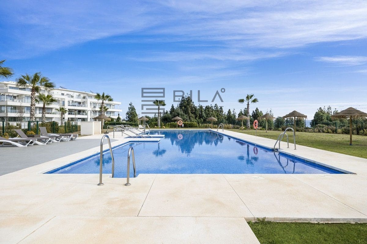 3 bedroom Flat for sale in El Chaparral with pool garage - € 580,000 (Ref: 9861142)
