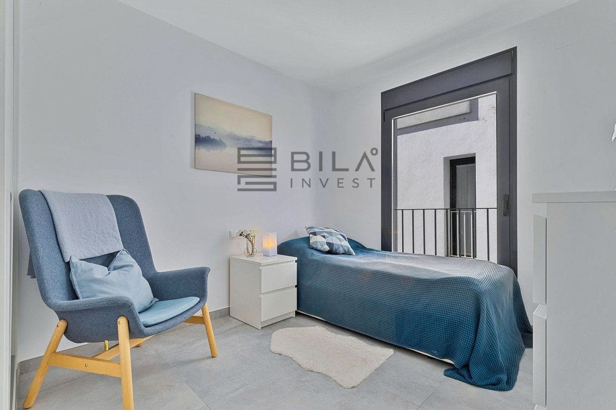 3 bedroom Townhouse for sale in Fuengirola with pool garage - € 575,000 (Ref: 9861143)