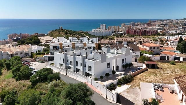 3 bedroom Townhouse for sale in Torreblanca, Fuengirola with pool garage - € 575,000 (Ref: 9861143)