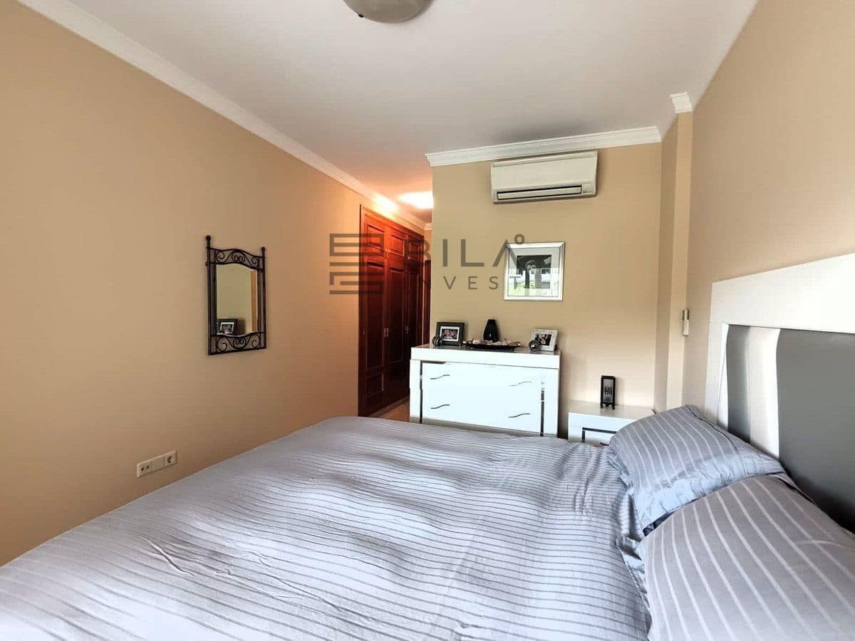 2 soverom Leilighet til salgs i La Cala Hills med svømmebasseng garasje - € 345 000 (Ref: 9861144)