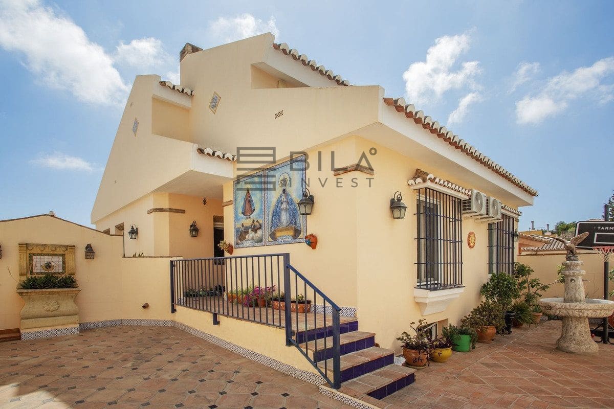 3 chambre Villa/Maison à vendre à Benalmadena avec piscine - 800 000 € (Ref: 9861146)