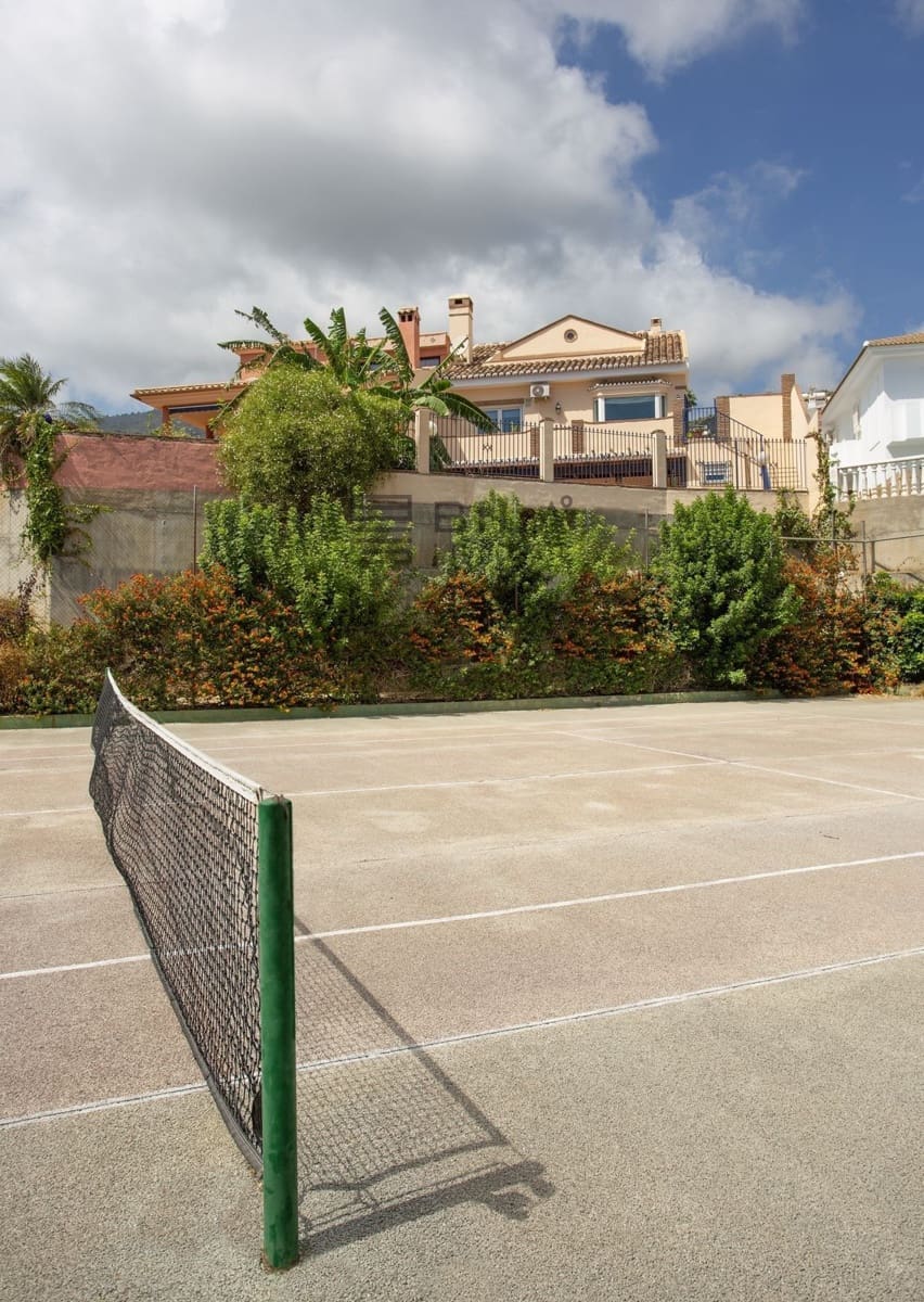 3 chambre Villa/Maison à vendre à Benalmadena avec piscine - 800 000 € (Ref: 9861146)