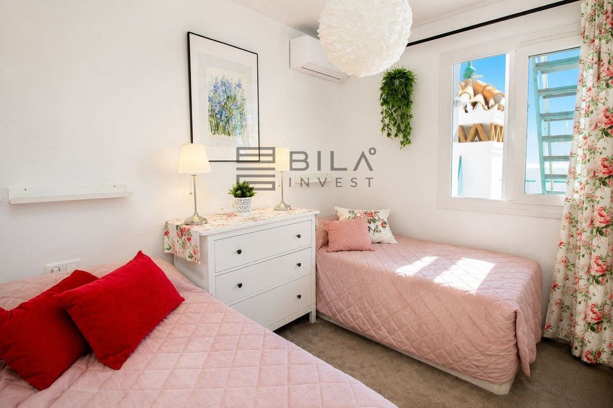 2 slaapkamer Penthouse te koop in La Cala de Mijas - € 399.000 (Ref: 9865973)