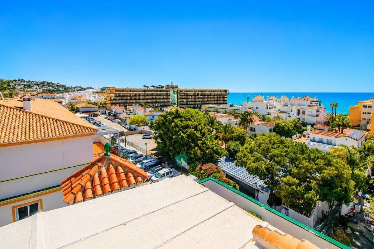2 slaapkamer Penthouse te koop in La Cala de Mijas - € 399.000 (Ref: 9865973)