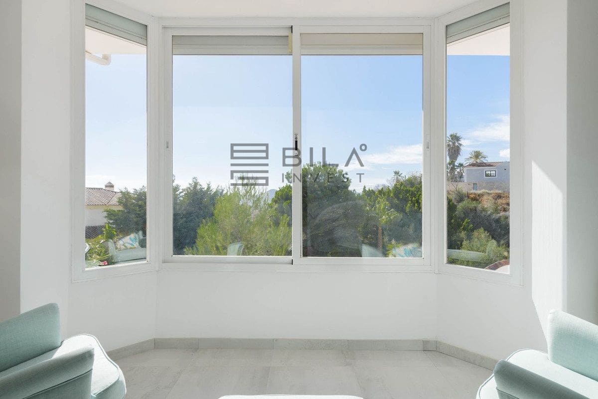 4 soverom Villa til salgs i Mijas med svømmebasseng garasje - € 1 075 000 (Ref: 9865974)