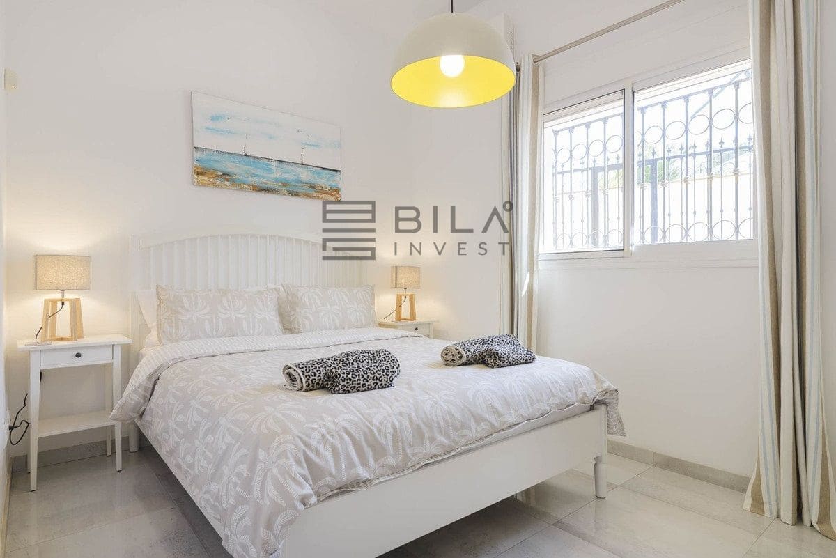 4 soverom Villa til salgs i Mijas med svømmebasseng garasje - € 1 075 000 (Ref: 9865974)