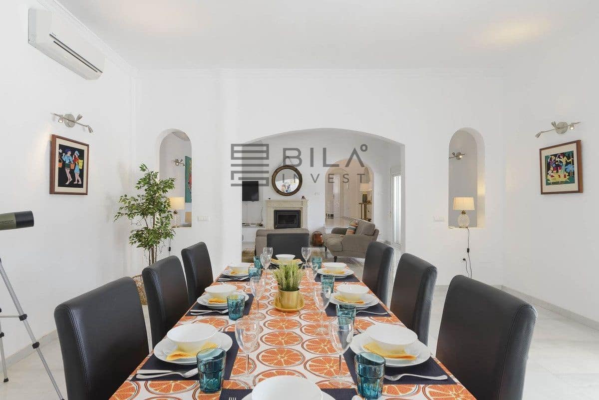 4 soverom Villa til salgs i Mijas med svømmebasseng garasje - € 1 075 000 (Ref: 9865974)