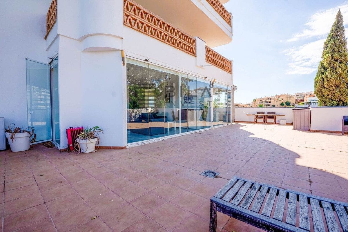 2 chambre Appartement à vendre à Riviera del Sol avec piscine garage - 399 000 € (Ref: 9865976)