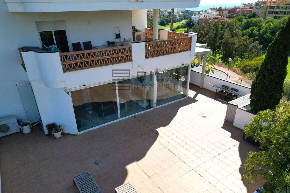 2 chambre Appartement à vendre à Riviera del Sol avec piscine garage - 399 000 € (Ref: 9865976)