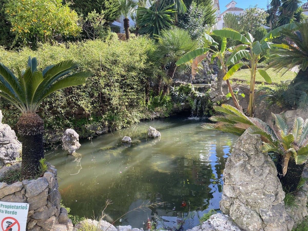 3 bedroom Flat for sale in Mijas Costa with pool - € 319,000 (Ref: 9865977)