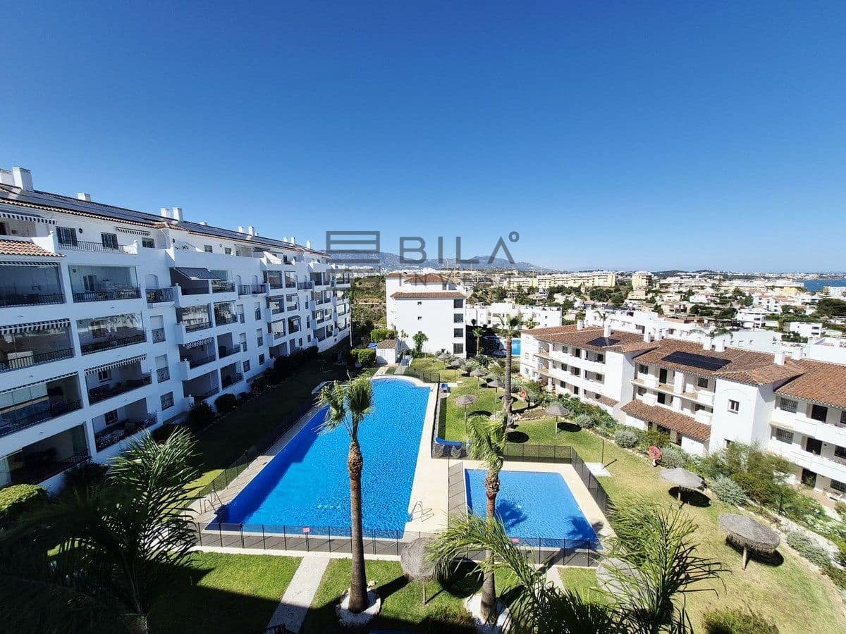 2 bedroom Flat for sale in Miraflores with pool garage - € 350,000 (Ref: 9865978)
