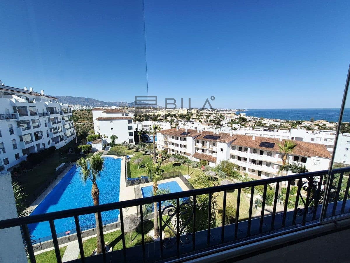 2 bedroom Flat for sale in Miraflores with pool garage - € 350,000 (Ref: 9865978)