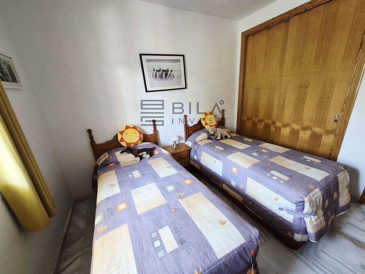 2 bedroom Flat for sale in Miraflores with pool garage - € 350,000 (Ref: 9865978)