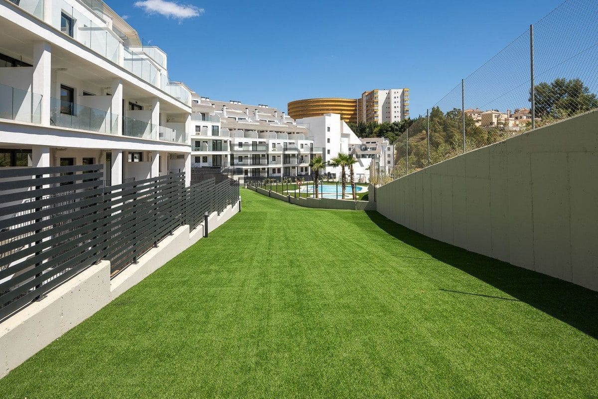3 sovrum Takvåning till salu i Fuengirola med pool - 375 000 € (Ref: 9865979)