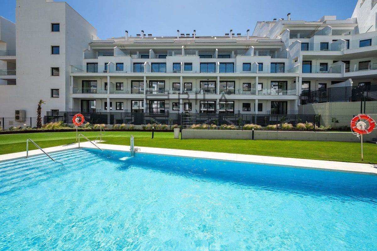 3 sovrum Takvåning till salu i Fuengirola med pool - 375 000 € (Ref: 9865979)