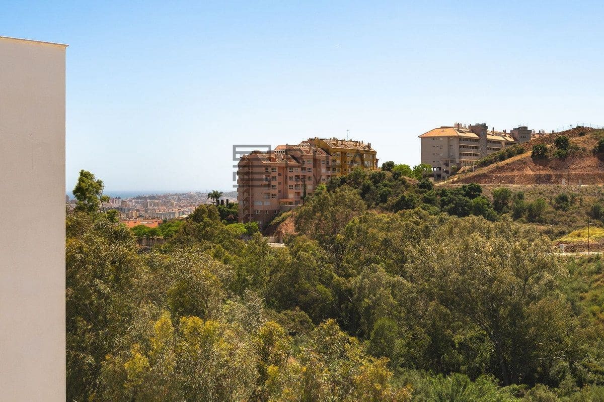 3 sovrum Takvåning till salu i Fuengirola med pool - 375 000 € (Ref: 9865979)