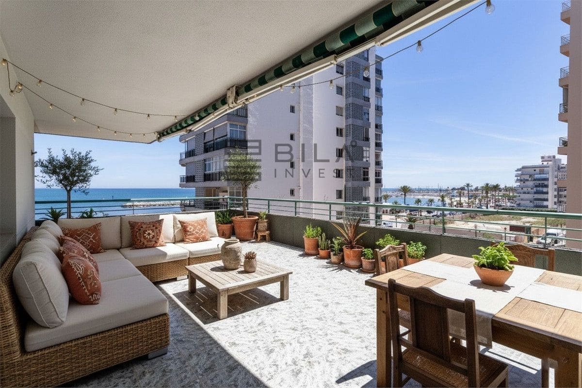 4 bedroom Flat for sale in Fuengirola with pool garage - € 950,000 (Ref: 9868047)