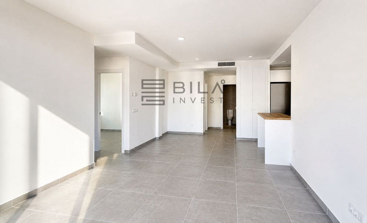 3 bedroom Flat for sale in Benalmadena Costa with pool garage - € 590,000 (Ref: 9868048)