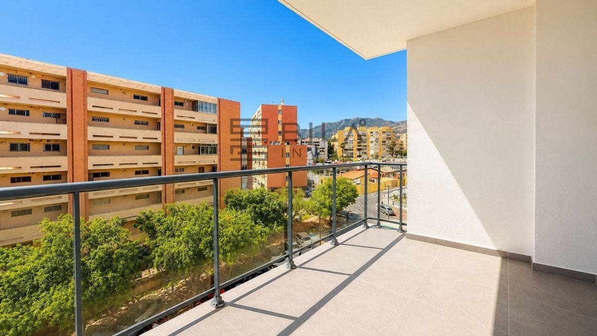 3 bedroom Flat for sale in Benalmadena Costa with pool garage - € 590,000 (Ref: 9868048)