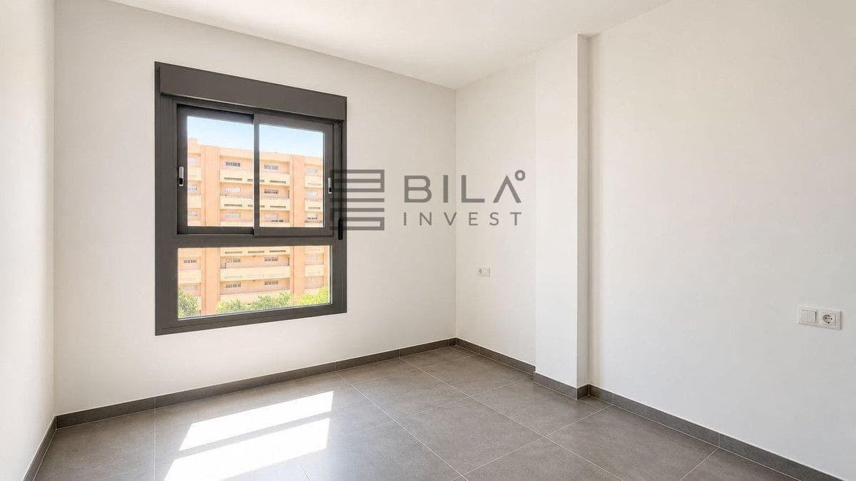 3 bedroom Flat for sale in Benalmadena Costa with pool garage - € 590,000 (Ref: 9868048)