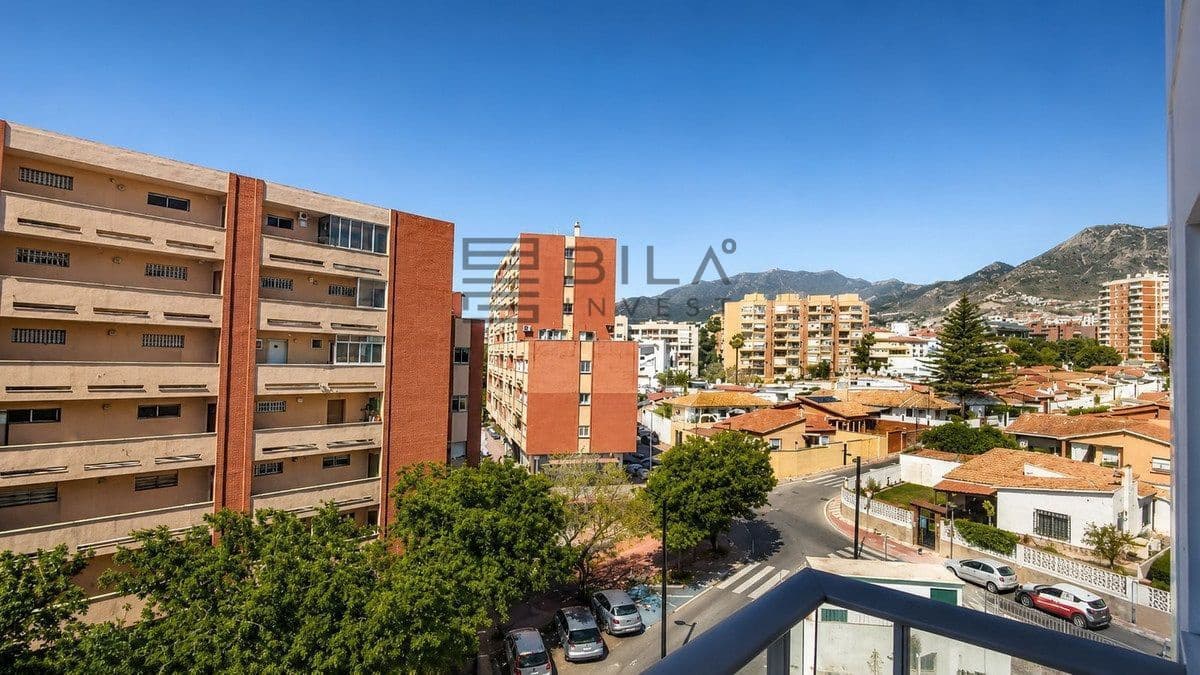3 bedroom Flat for sale in Benalmadena Costa with pool garage - € 590,000 (Ref: 9868048)