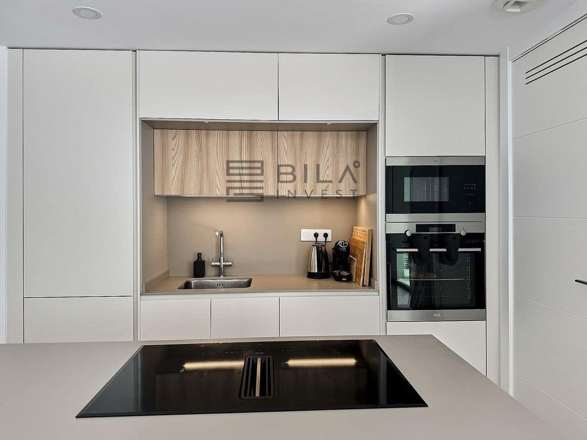 2 bedroom Flat for sale in Fuengirola with pool garage - € 719,000 (Ref: 9868052)